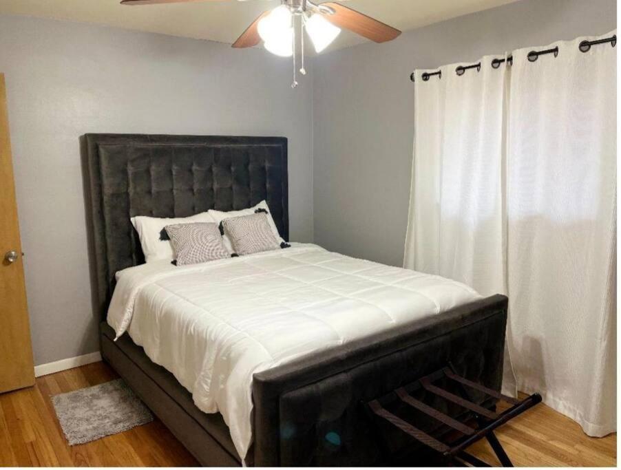 Nice Cozy Family-Sized Home In Quiet Neighborhood Oak Park Εξωτερικό φωτογραφία